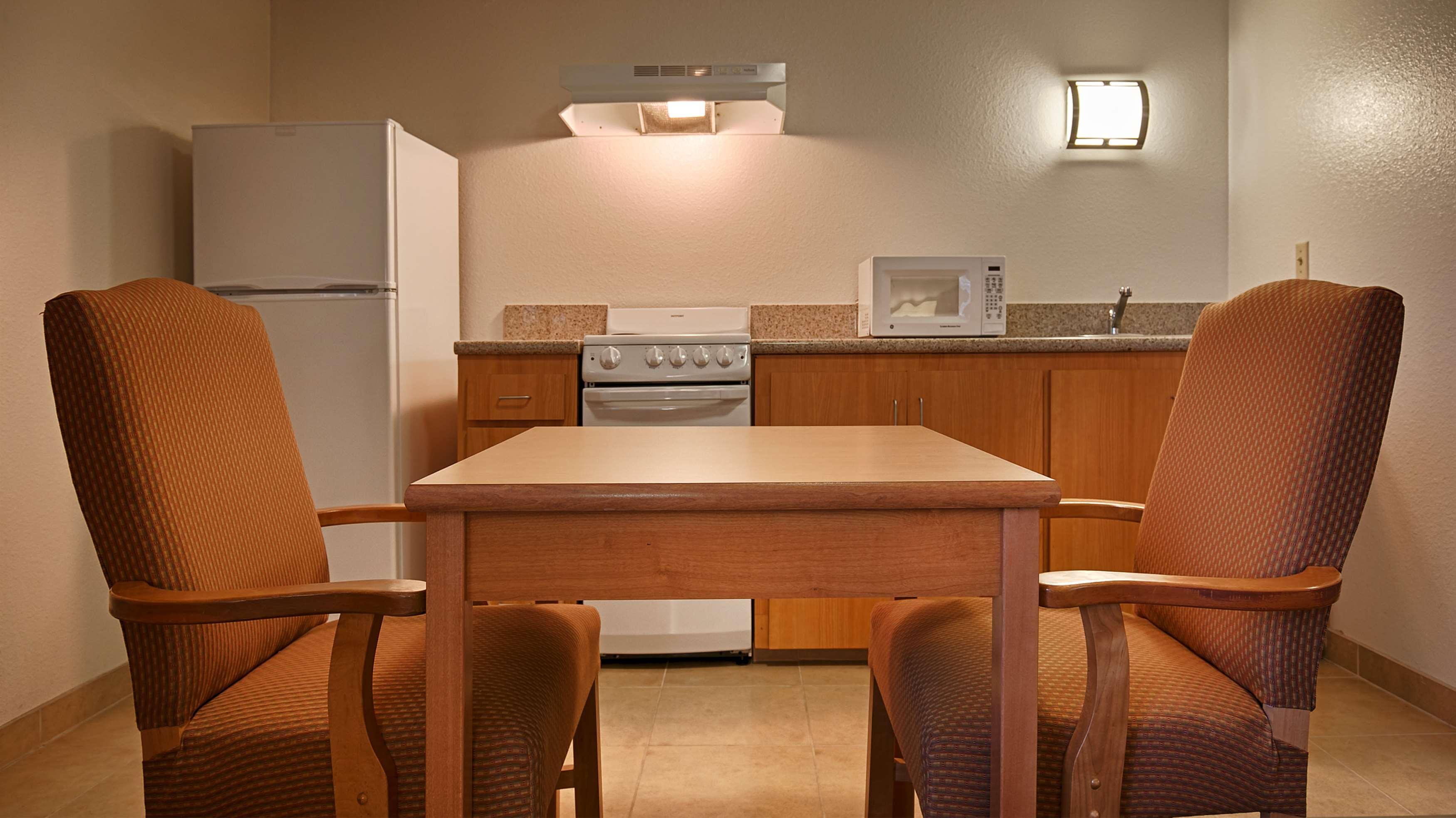 קלזו Best Western Aladdin Inn מראה חיצוני תמונה