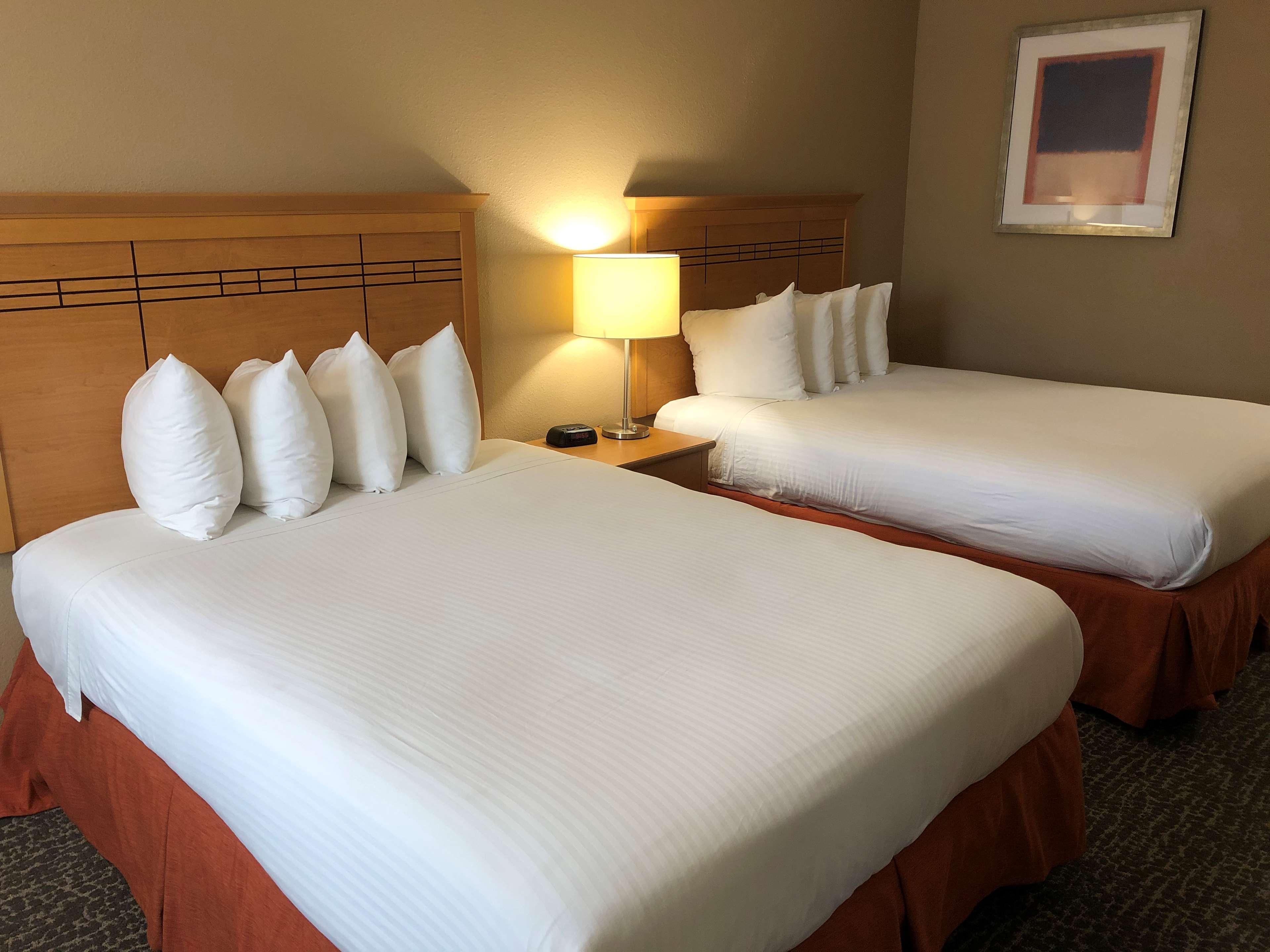 קלזו Best Western Aladdin Inn מראה חיצוני תמונה