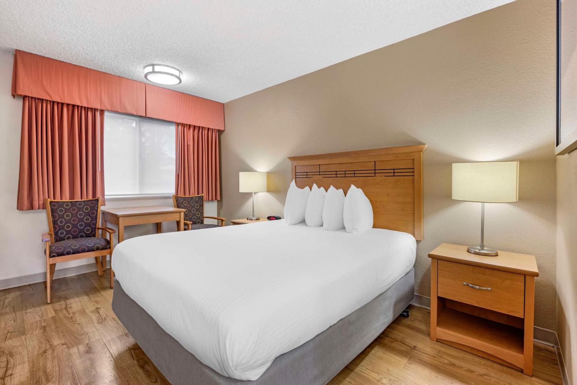 קלזו Best Western Aladdin Inn מראה חיצוני תמונה