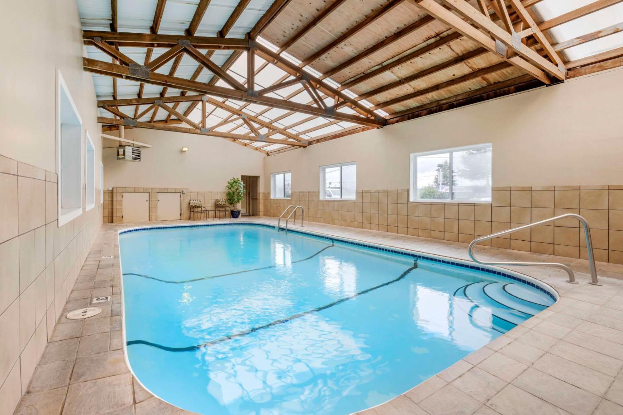 קלזו Best Western Aladdin Inn מראה חיצוני תמונה