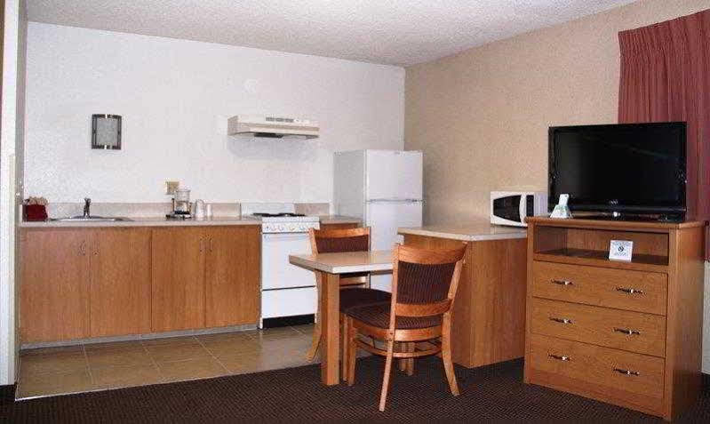 קלזו Best Western Aladdin Inn מראה חיצוני תמונה